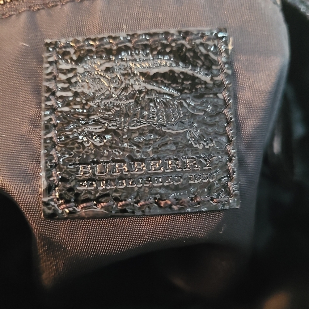 Burberry Check Tote - Picture 7 of 16
